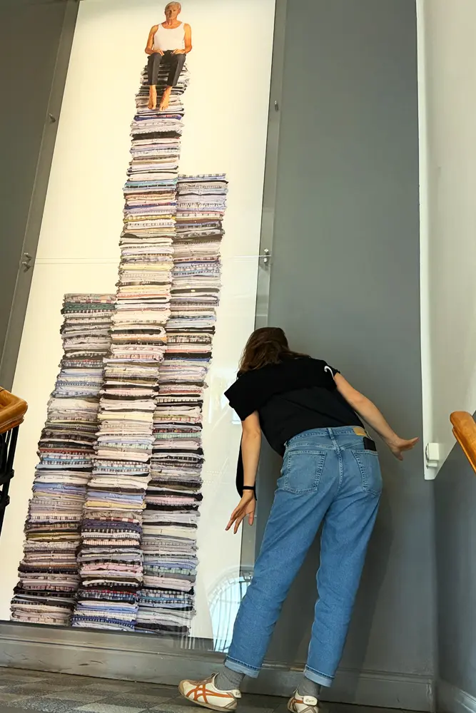 Exploring art 009